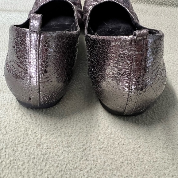 Audrey Brooke Shimmering Silver Flats - Picture 7 of 7